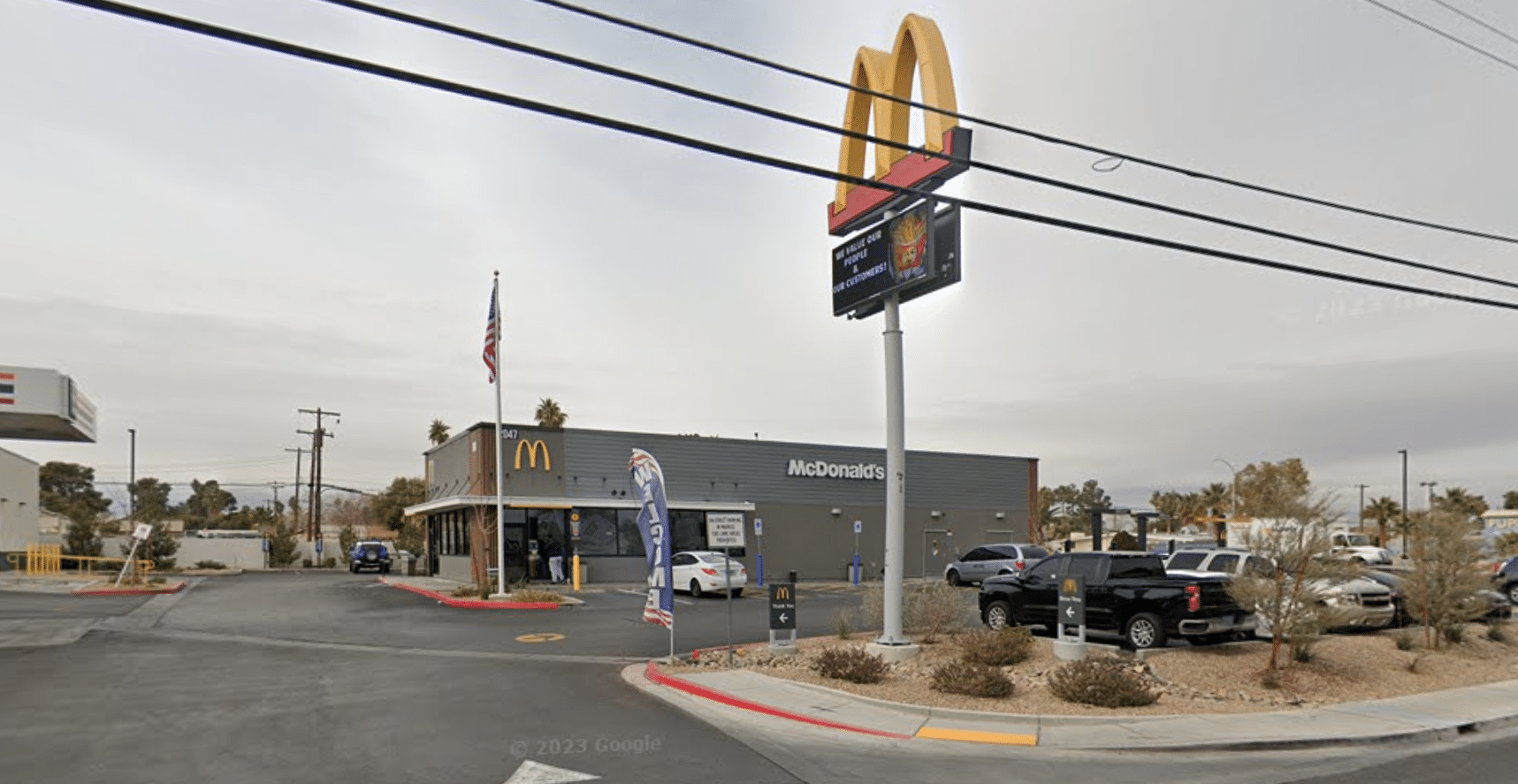 McDonalds (Lake Mead & Decatur)